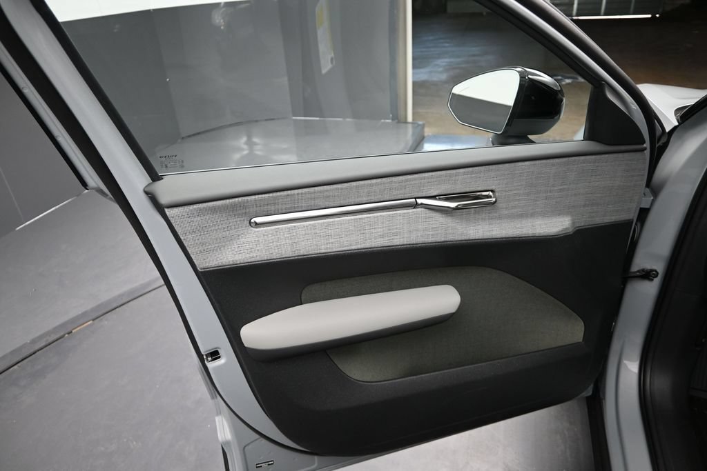 New 2026 Volvo EX30 Plus w/ Protection Package Premier AWD/4WD image 9