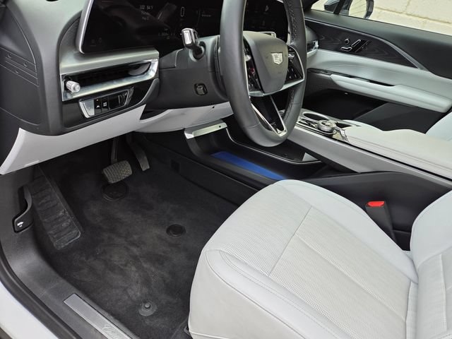 Used 2024 Cadillac Lyriq Luxury AWD/4WD image 20