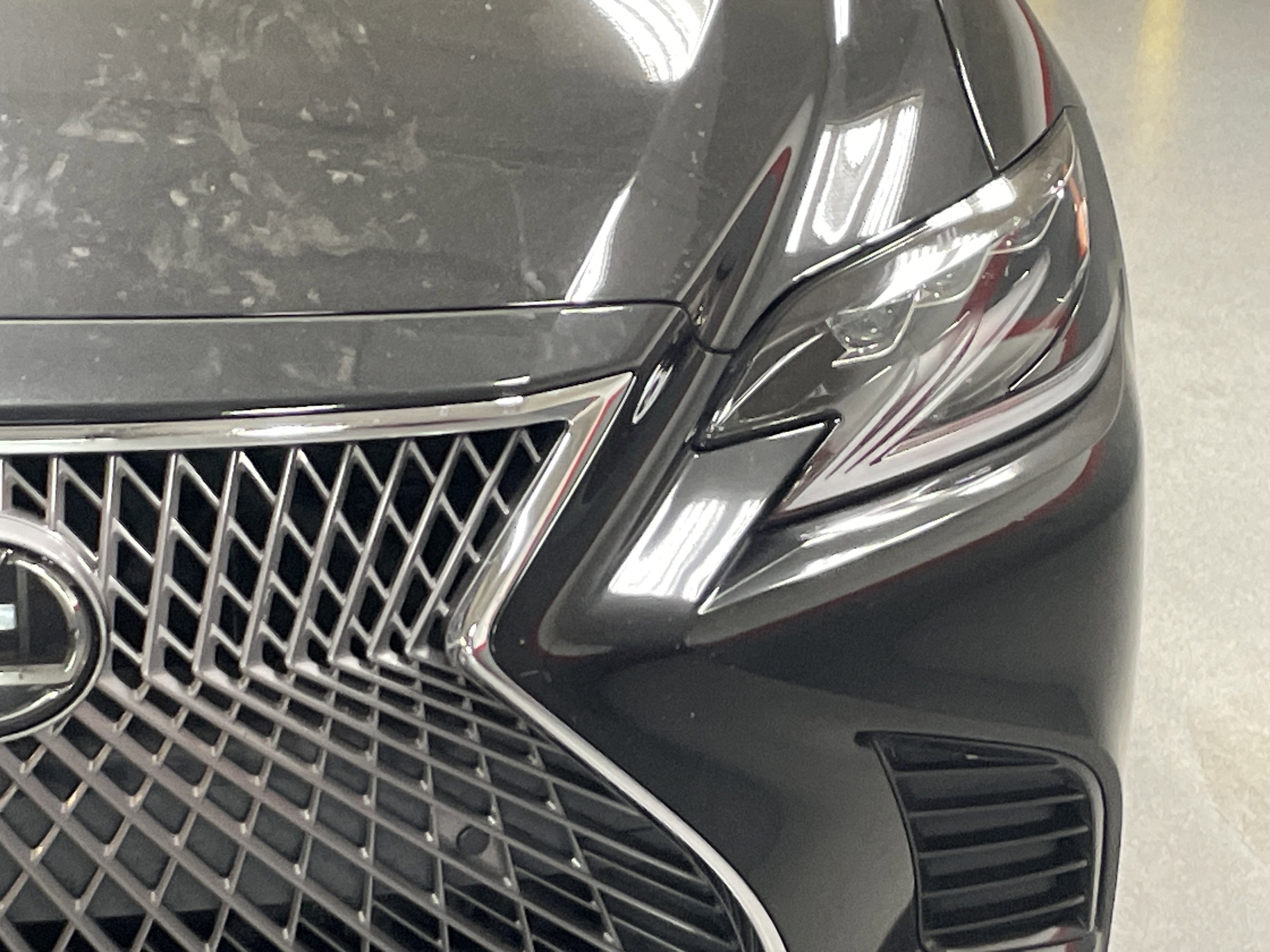 Used 2019 Lexus LS 500 w/ Interior Upgrade Package RWD image 5