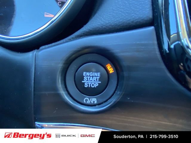 Used 2019 Jeep Grand Cherokee Limited AWD/4WD image 19