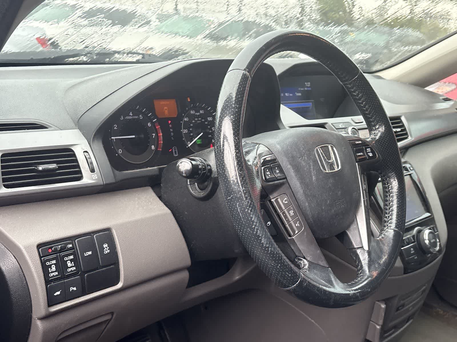 Used 2014 Honda Odyssey Touring Elite image 2