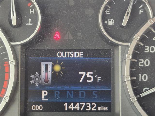 Used 2014 Toyota Tundra Platinum image 9