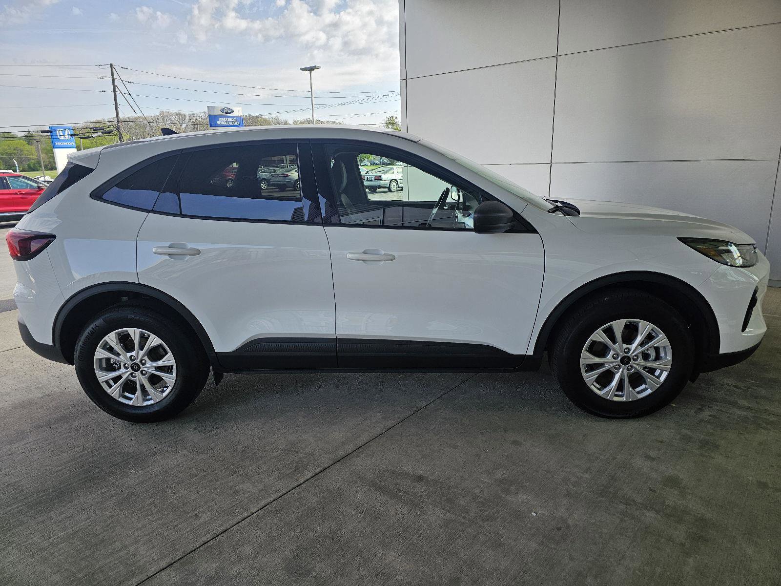 Used 2025 Ford Escape Active w/ Cold Weather Package AWD/4WD image 6