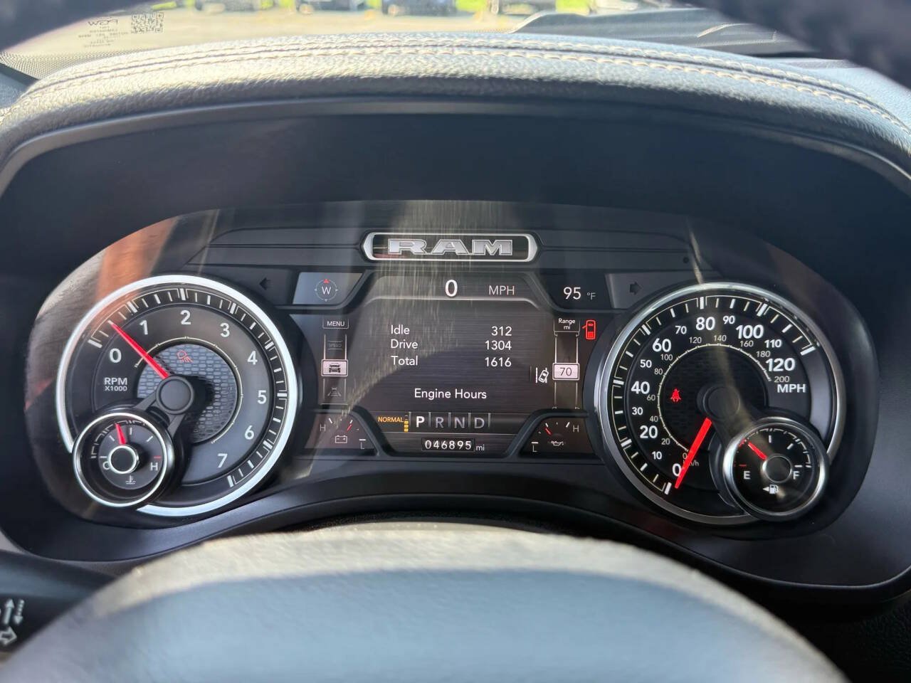 Used 2020 RAM 1500 Laramie AWD/4WD image 7