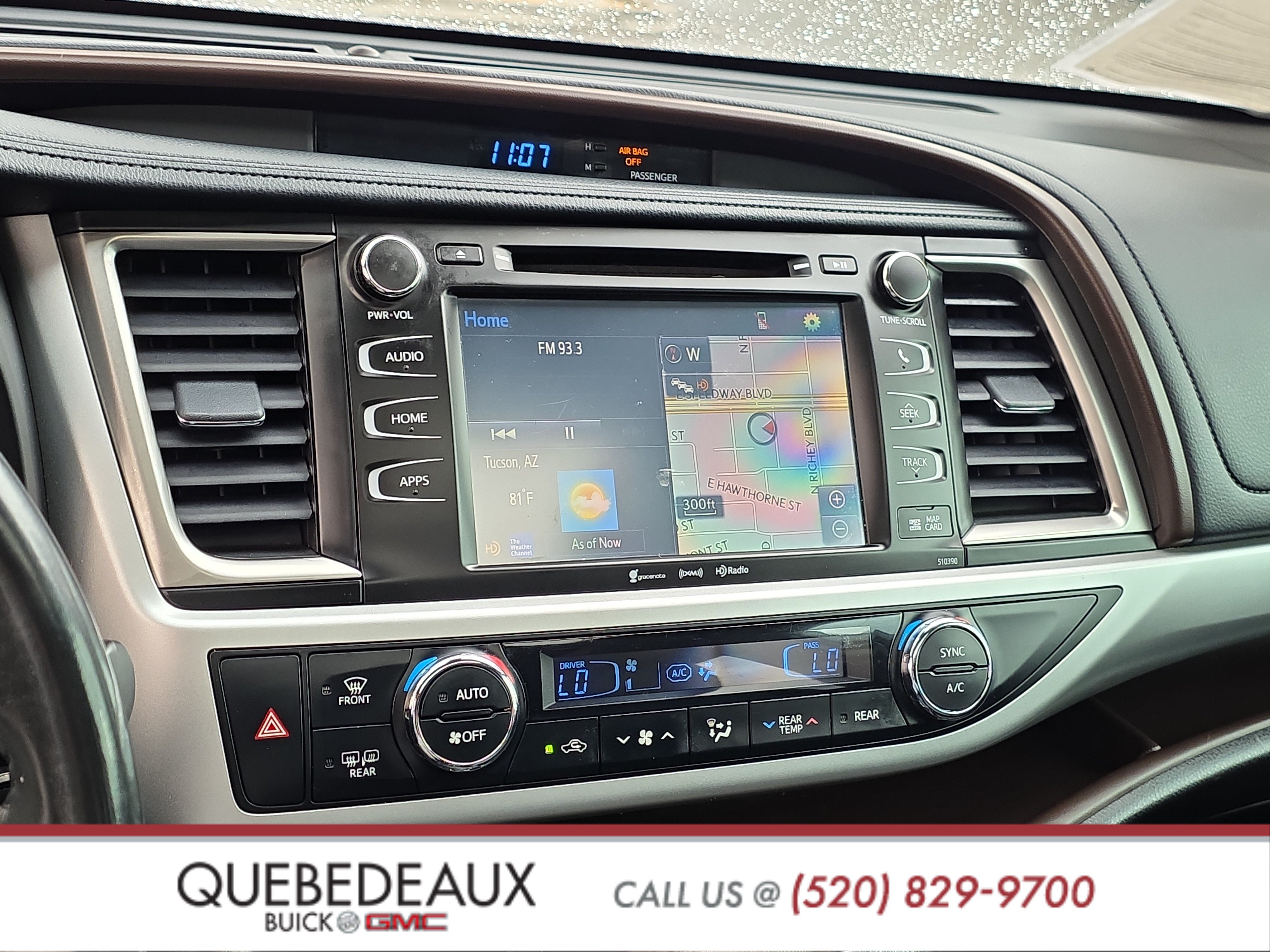Used 2019 Toyota Highlander XLE FWD image 19