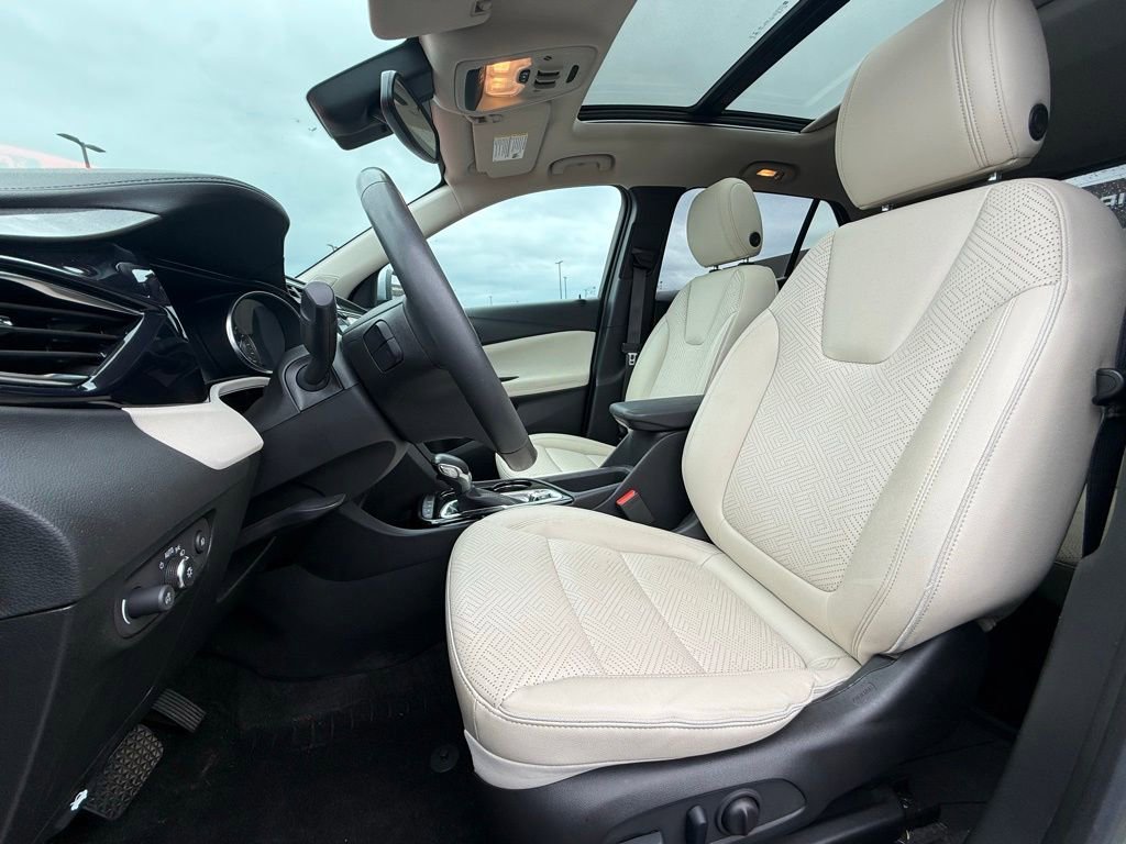 Used 2023 Buick Encore GX Essence w/ Experience Buick Package AWD/4WD image 21