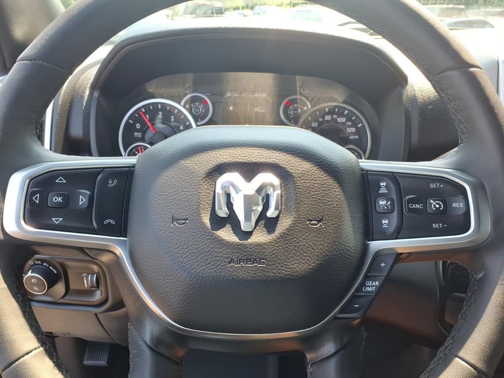 Certified 2025 RAM 2500 Big Horn AWD/4WD image 5