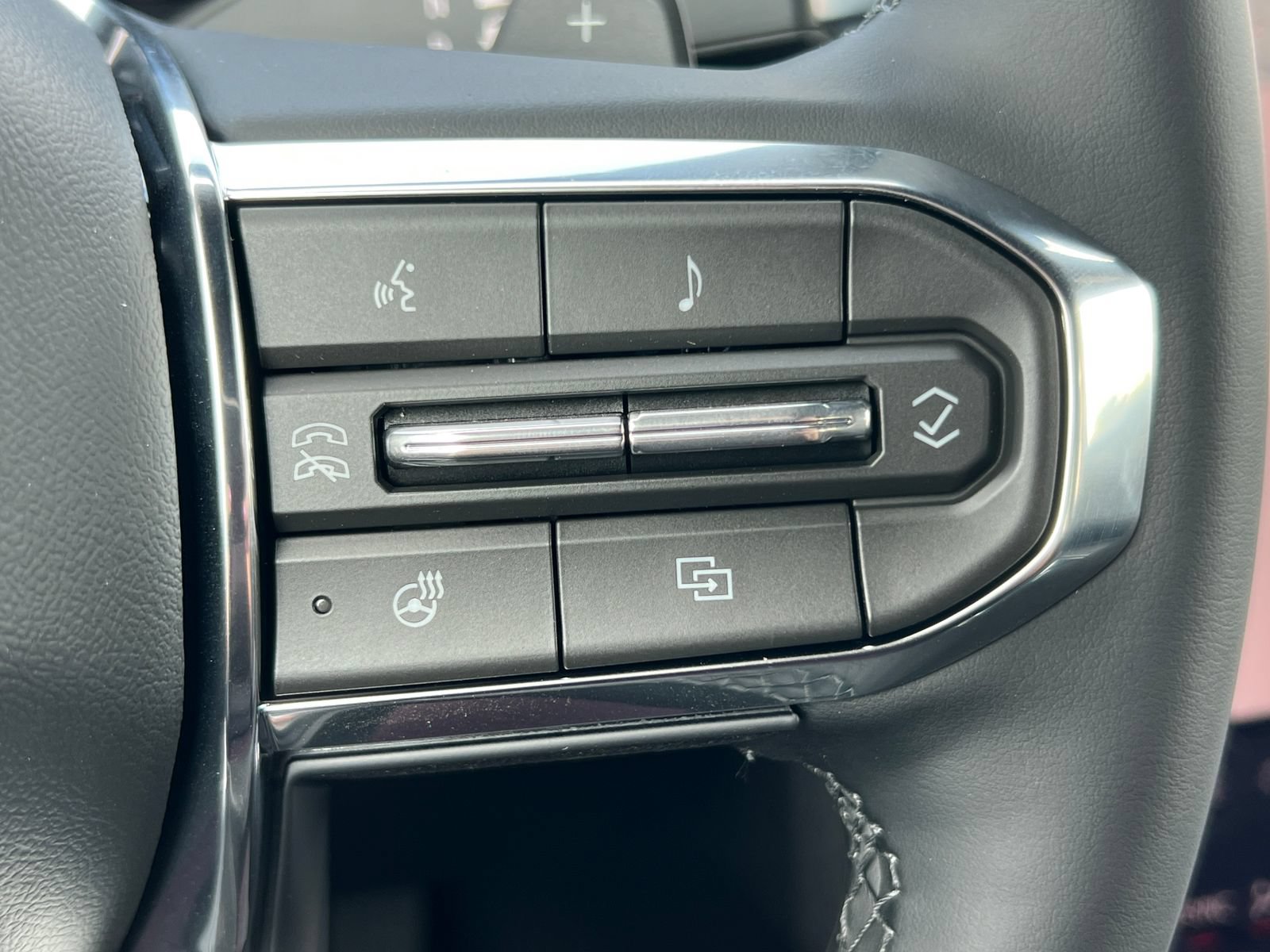New 2027 GMC Acadia Elevation w/ Black Edition AWD/4WD image 22