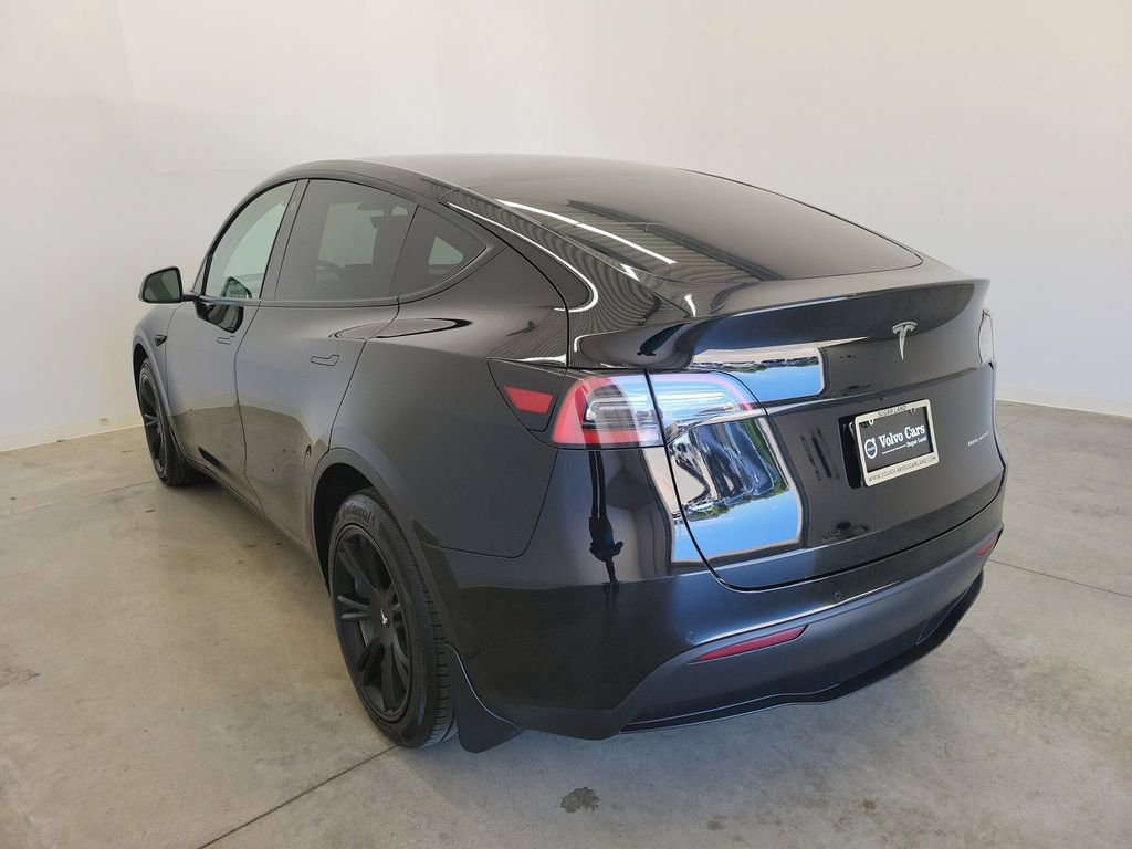 Used 2021 Tesla Model Y Long Range image 7