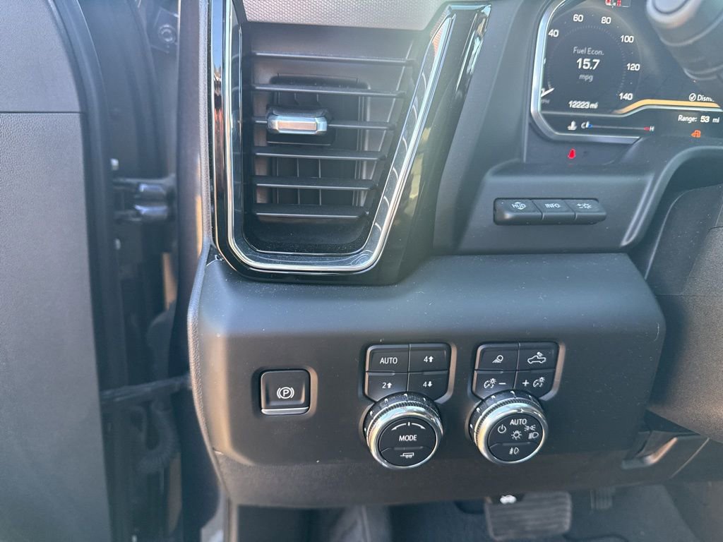 Used 2024 GMC Sierra 2500 Denali w/ Denali Reserve Package image 14