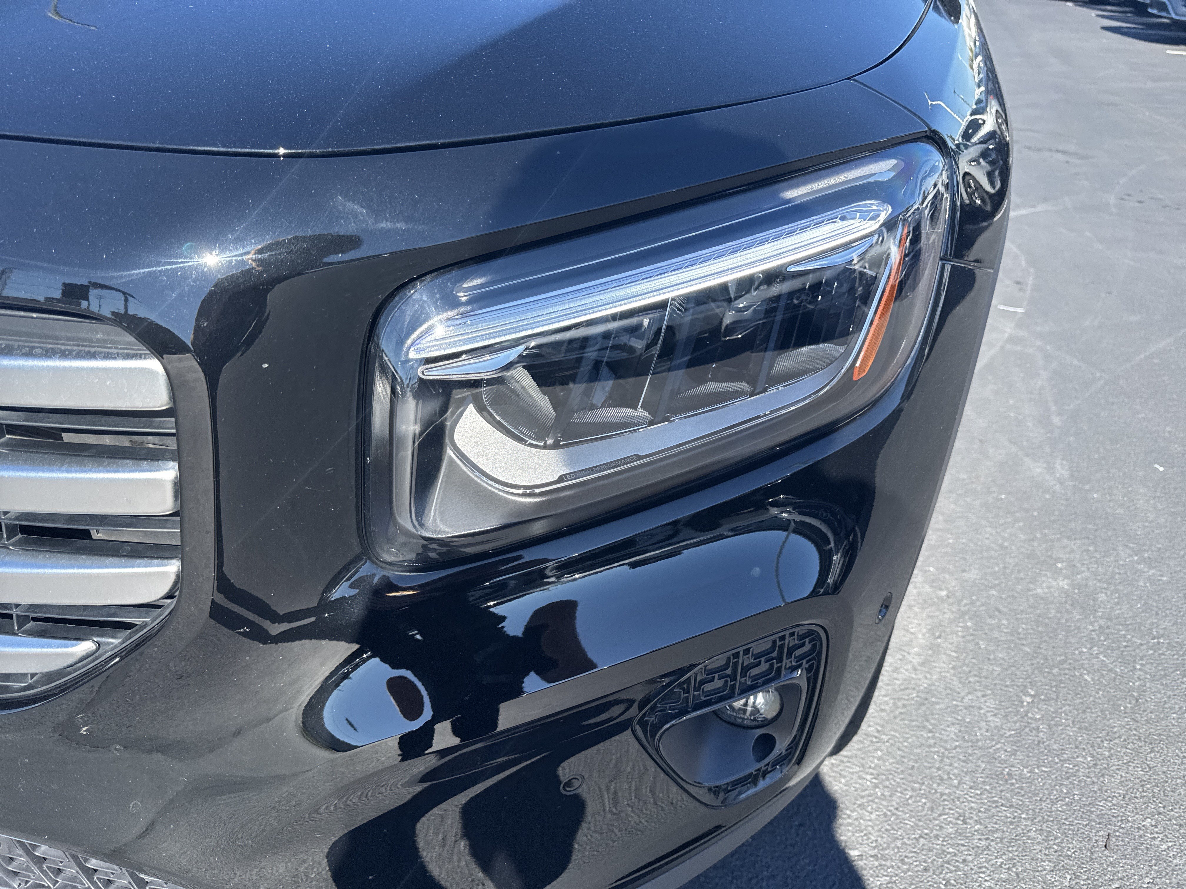 Used 2026 Mercedes-Benz GLB 250 4MATIC image 6