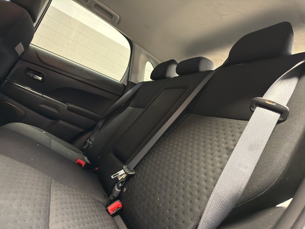 Used 2012 Mitsubishi Outlander Sport SE image 28