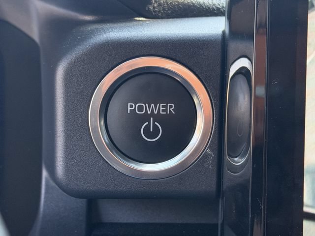 Used 2025 Toyota 4Runner Platinum AWD/4WD image 21