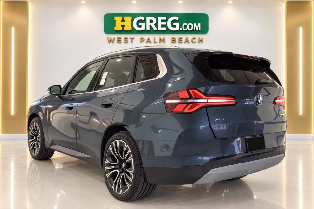Used 2025 BMW X3 xDrive30i w/ Premium Package AWD/4WD image 2
