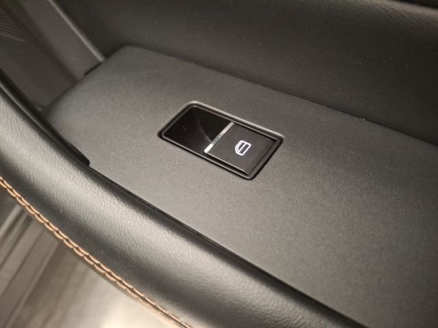 Used 2024 MAZDA CX-90 Plug-In Hybrid w/ Premium Pkg image 63