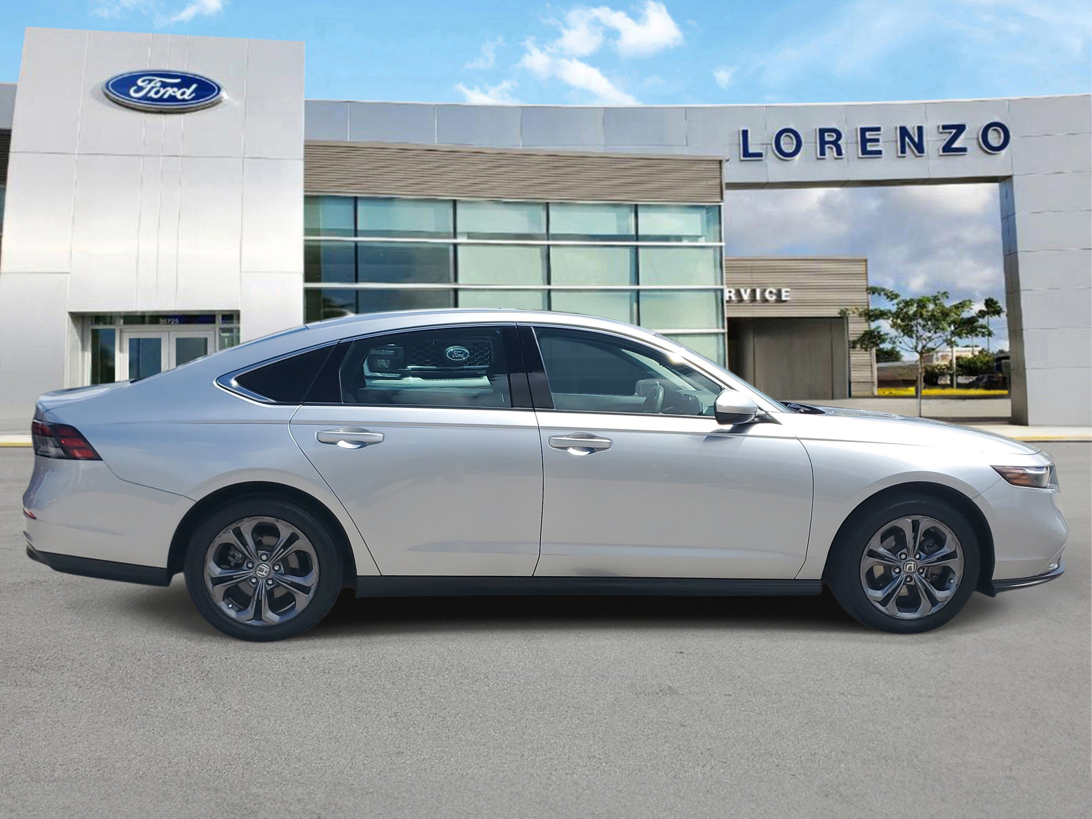 Used 2024 Honda Accord EX image 4