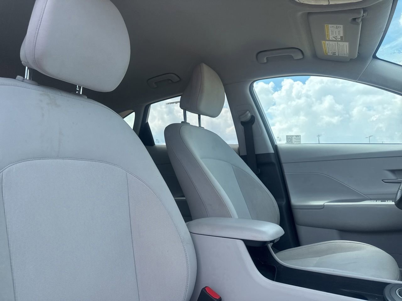 Used 2025 Hyundai Kona SEL FWD image 26