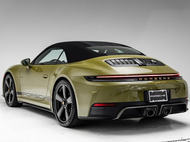 New 2026 Porsche 911 GTS RWD image 3