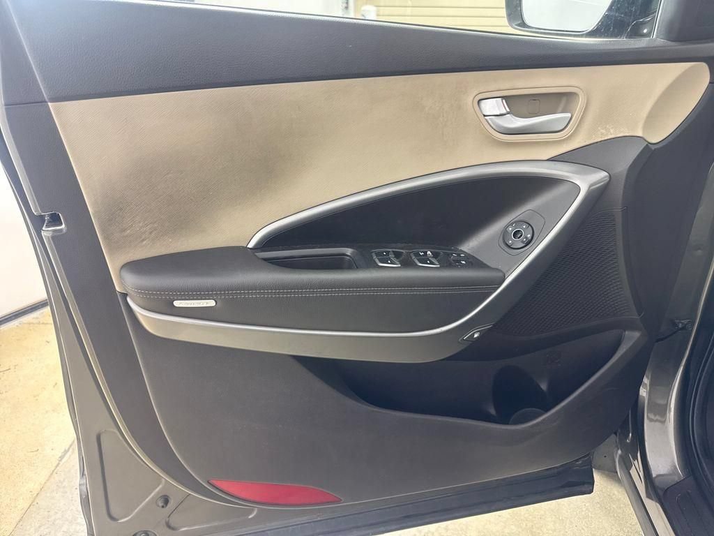 Used 2014 Hyundai Santa Fe Sport w/ Popular Equipment Package 02 FWD image 19