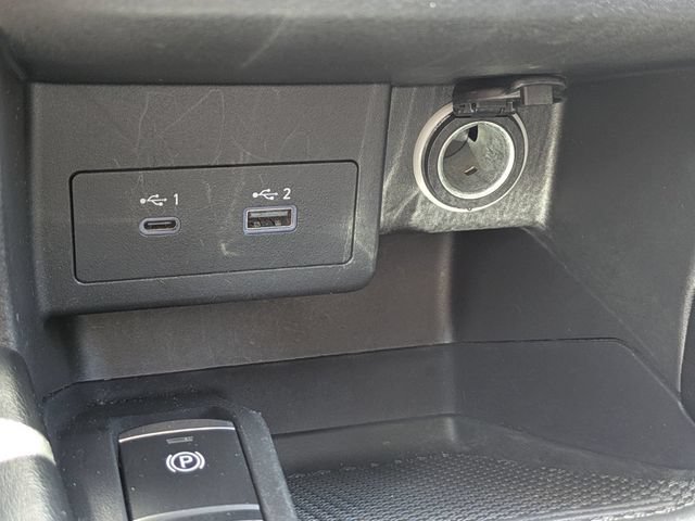 Used 2024 Nissan Kicks SR FWD image 23