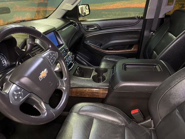 Used 2018 Chevrolet Suburban LT image 21