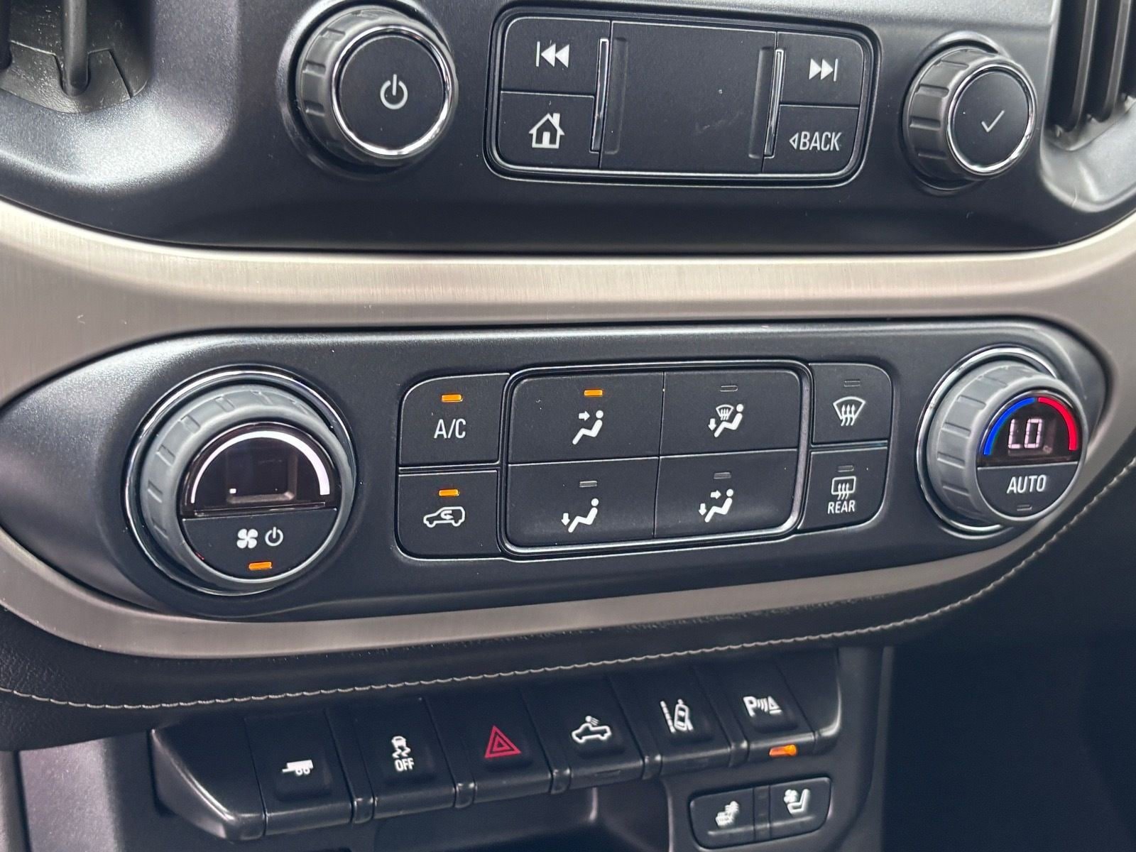 Used 2021 GMC Canyon Denali RWD image 29
