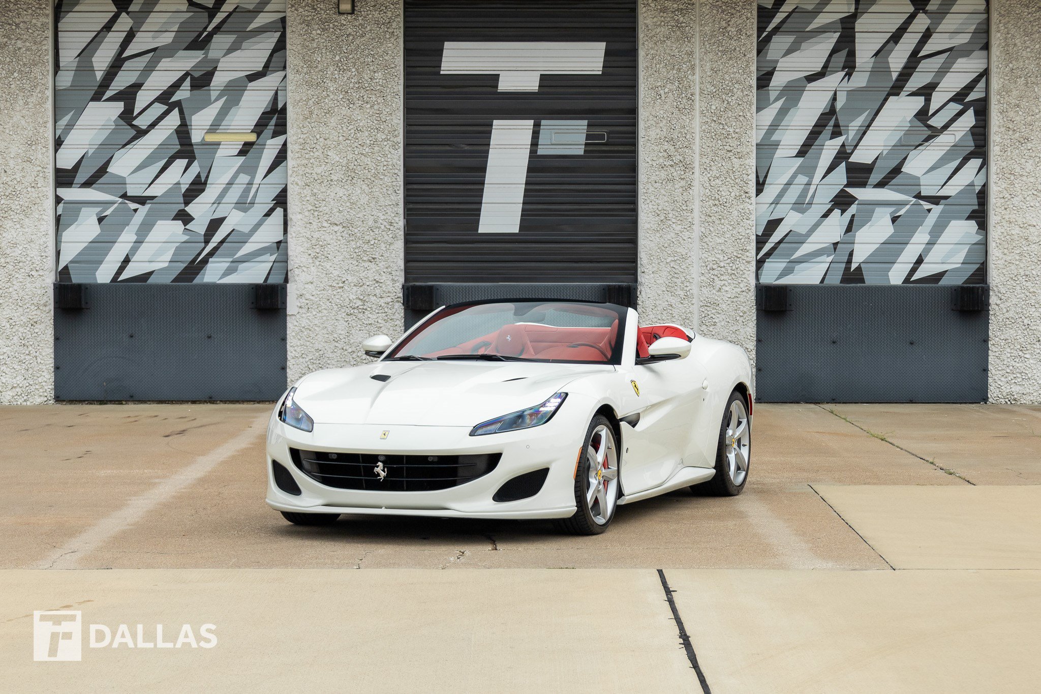 Used 2019 Ferrari Portofino RWD image 6