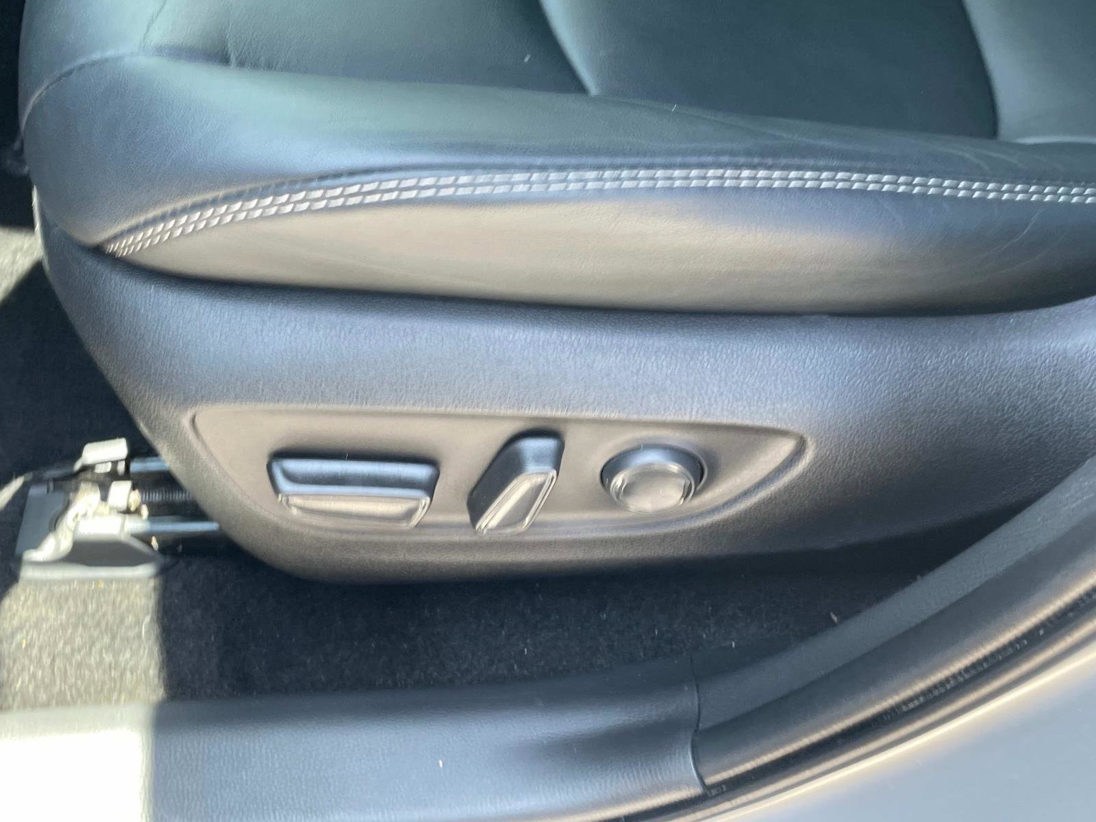 Used 2024 Toyota RAV4 XLE Premium image 14