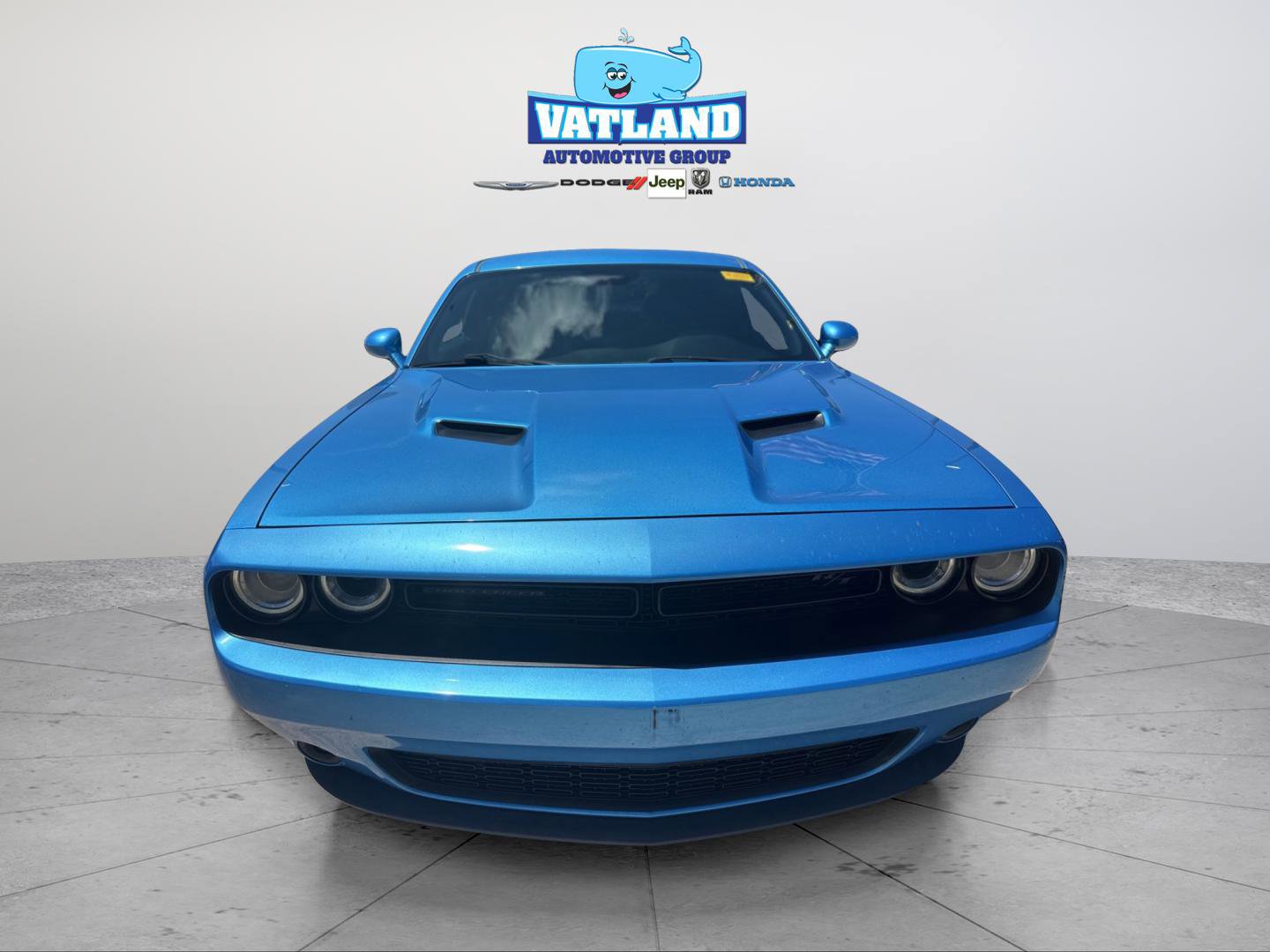 Used 2016 Dodge Challenger R/T w/ Blacktop Package RWD image 8