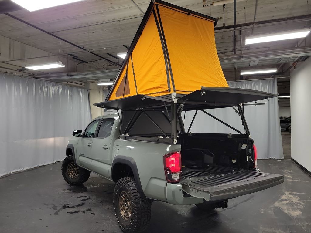 Used 2022 Toyota Tacoma SR5 w/ Trail Edition image 13