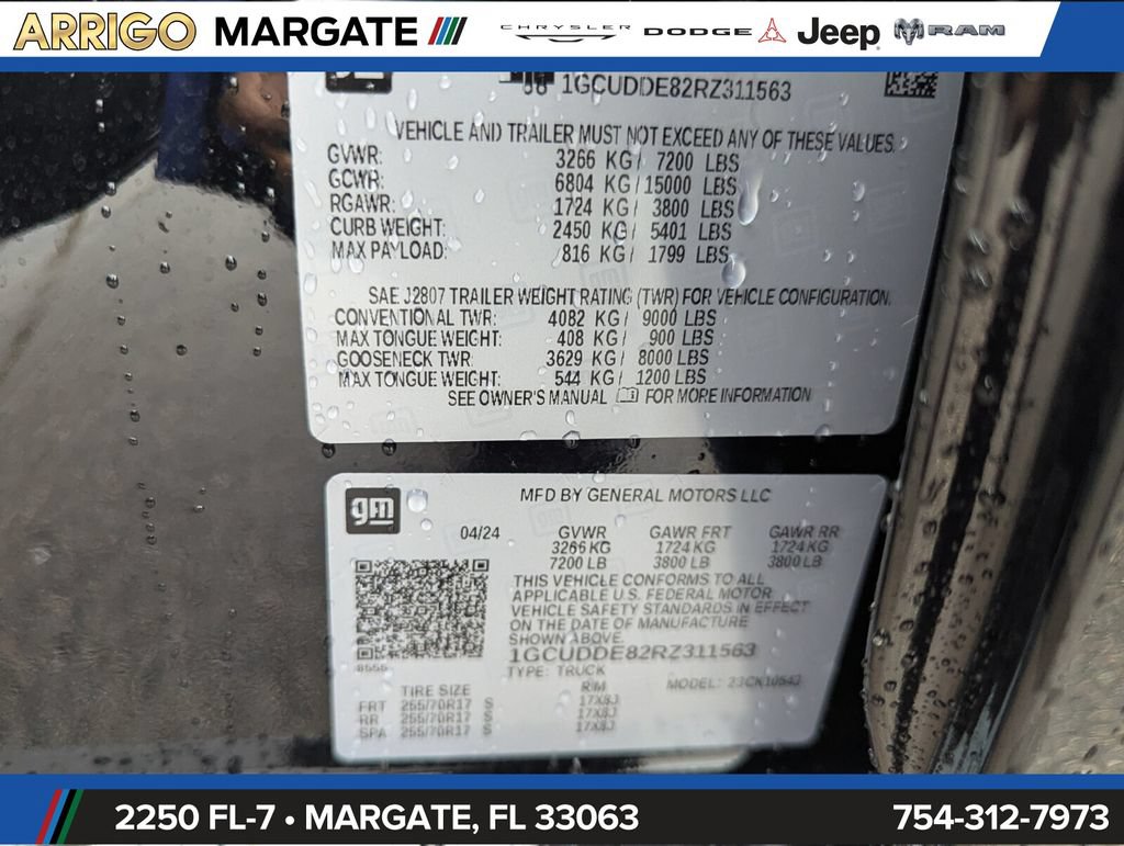 Used 2024 Chevrolet Silverado 1500 LT w/ Safety Package AWD/4WD image 31