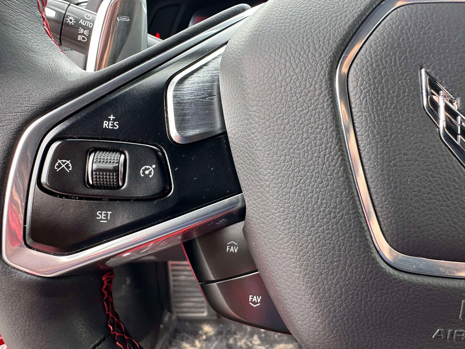 Used 2023 Chevrolet Corvette Stingray Preferred Conv w/ 2LT image 19