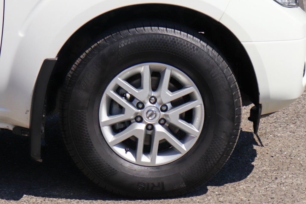 Used 2020 Nissan Frontier SV image 35