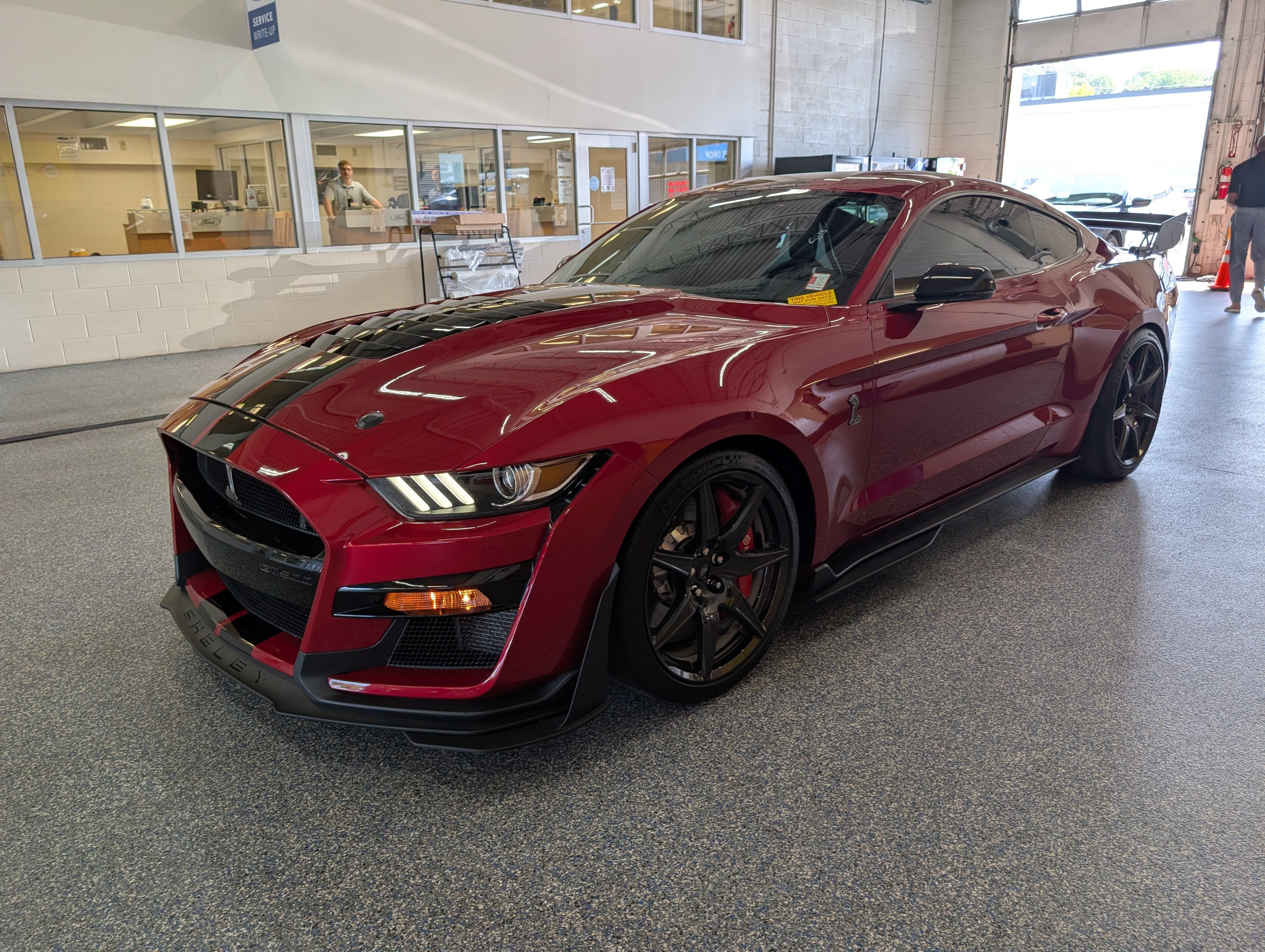 Certified 2020 Ford Mustang Shelby GT500 w/ Carbon Fiber Track Pack RWD image 2