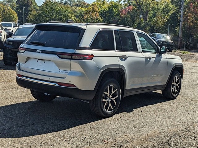 New 2025 Jeep Grand Cherokee Limited image 3