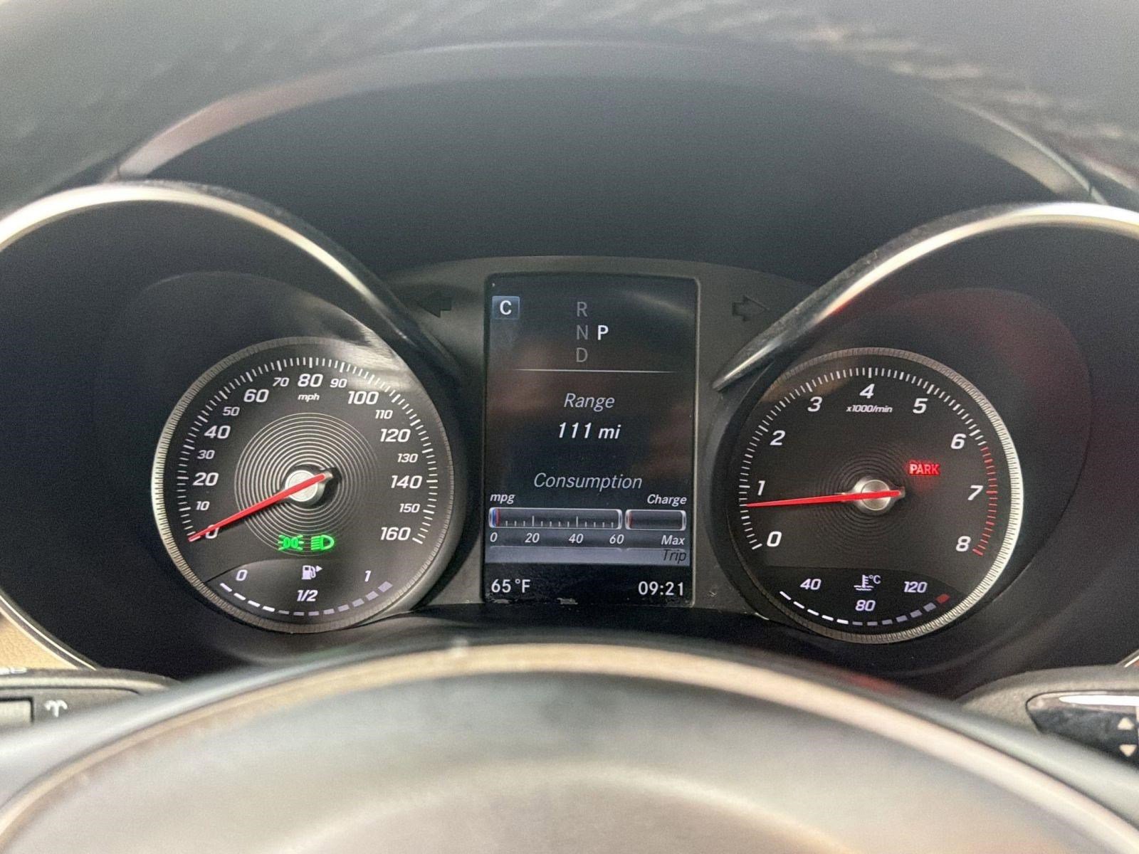 Used 2017 Mercedes-Benz GLC 300 4MATIC image 19