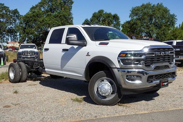New 2025 RAM 5500 Tradesman AWD/4WD image 2