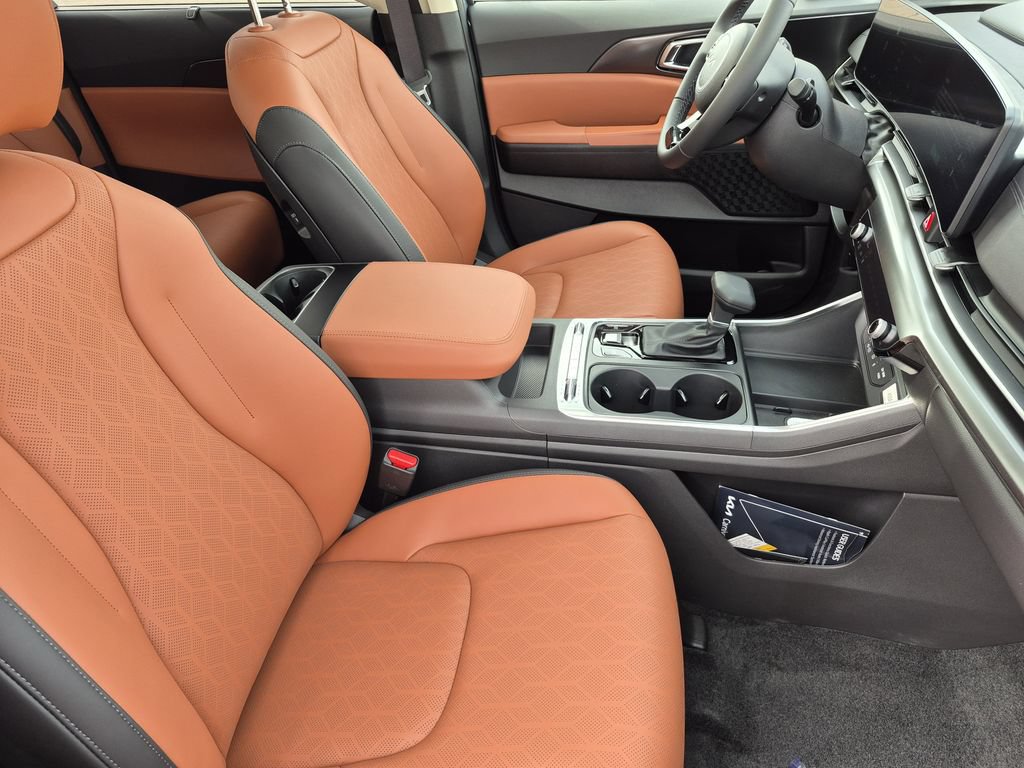 New 2026 Kia Carnival SX w/ SX Dark Edition Package FWD image 16