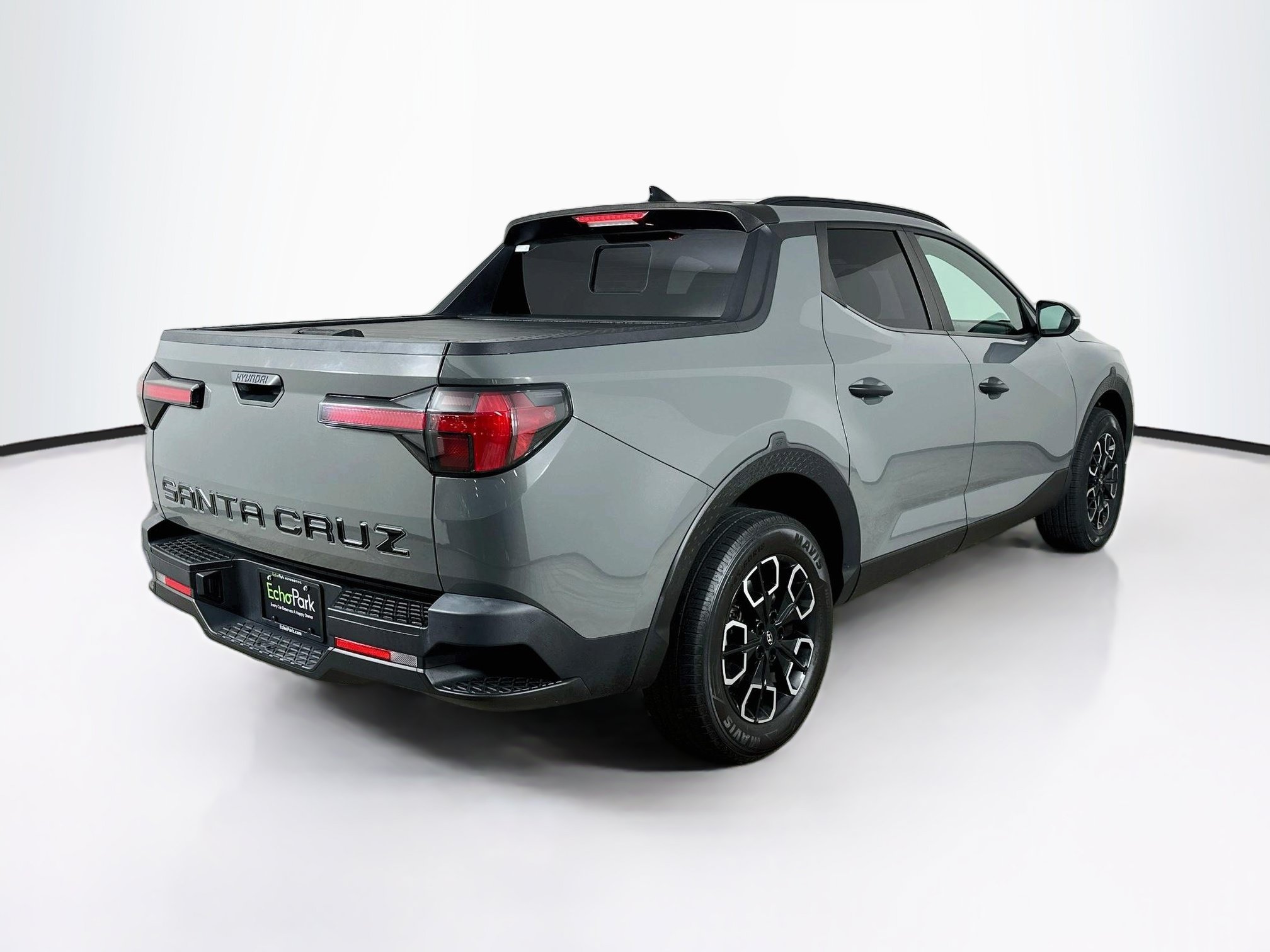 Used 2022 Hyundai Santa Cruz SEL w/ Activity Package FWD image 9
