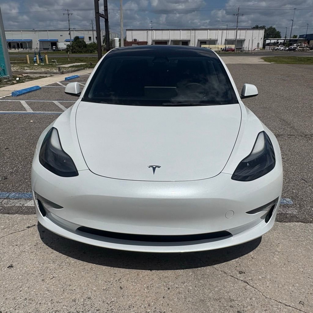 Used 2023 Tesla Model 3 Standard Range image 8