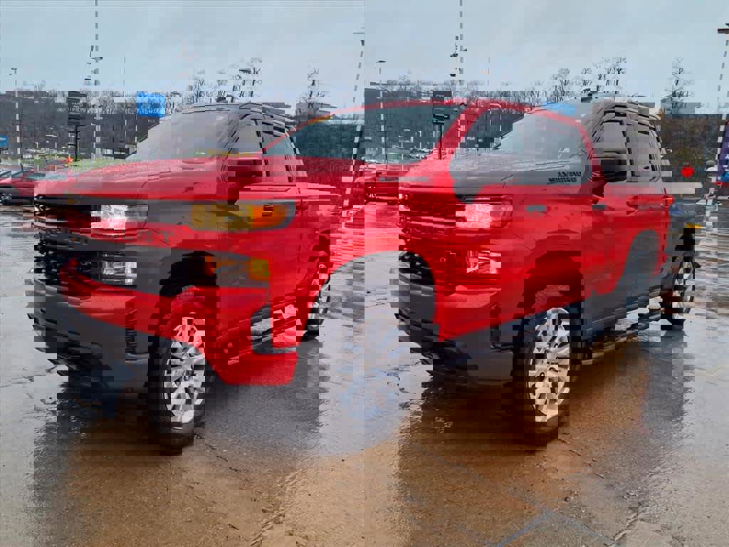 Used 2020 Chevrolet Silverado 1500 Custom w/ Custom Value Package image 4