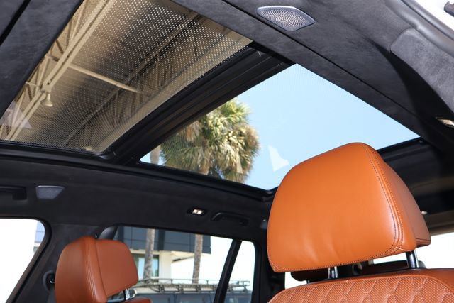 Used 2022 BMW X7 M50i AWD/4WD image 31