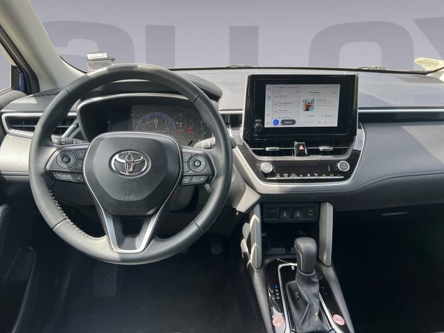 Used 2025 Toyota Corolla Cross XLE AWD/4WD image 12