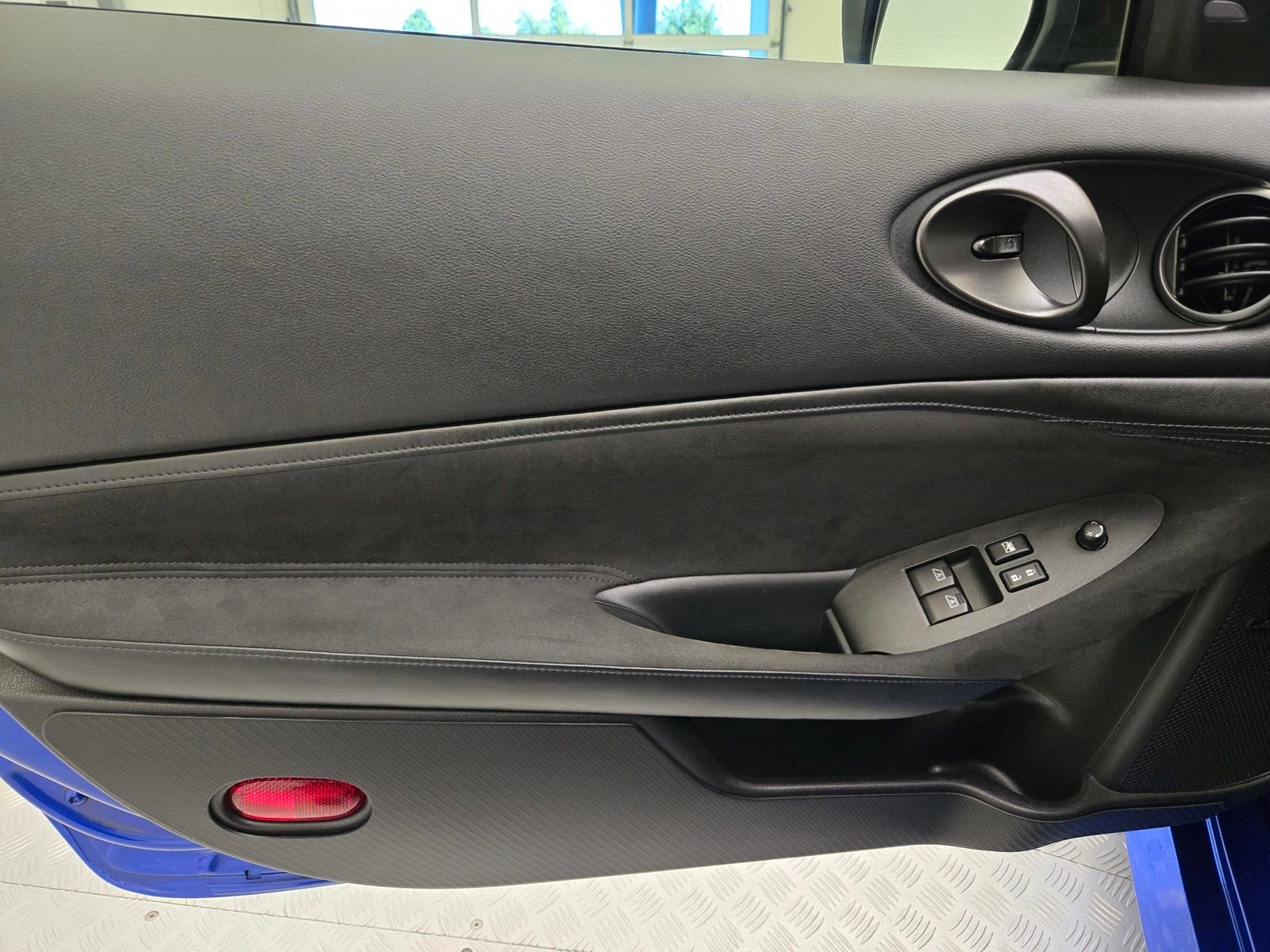 Used 2024 Nissan Z Performance w/ Floor Mat Package RWD image 18
