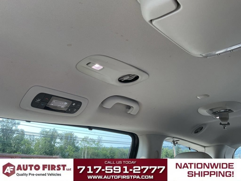 Used 2018 Chrysler Pacifica Touring-L w/ Advanced Safetytec Group FWD image 28