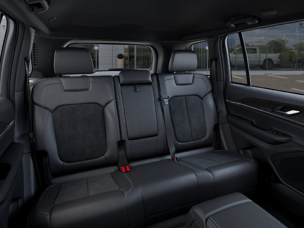 New 2027 Jeep Grand Cherokee 4WD image 15