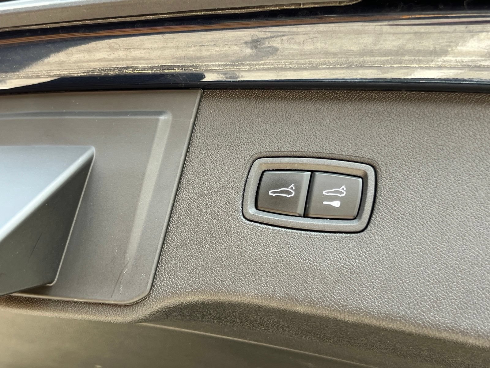 Certified 2025 Porsche Cayenne S AWD/4WD image 22