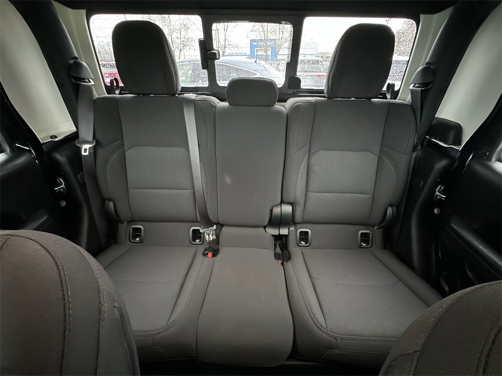 Used 2023 Jeep Gladiator Sport image 21