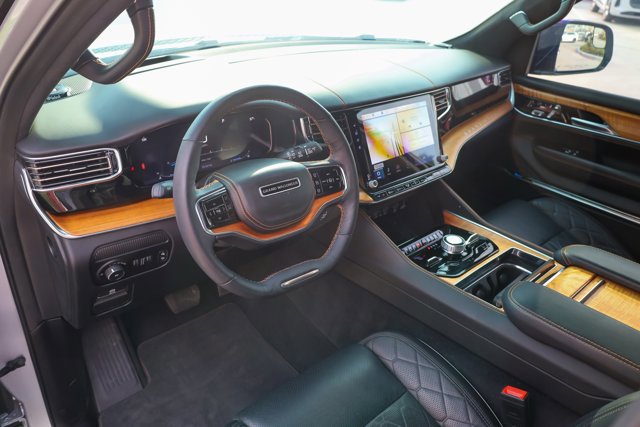 Used 2023 Jeep Grand Wagoneer L Series III w/ Rear Seat Video Group 1 image 10