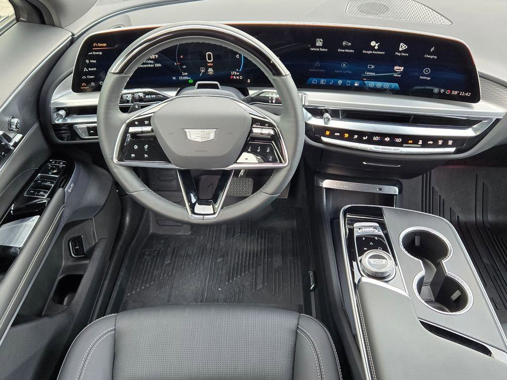 Certified 2025 Cadillac Lyriq Luxury w/ LPO, Floor Liner Package image 14